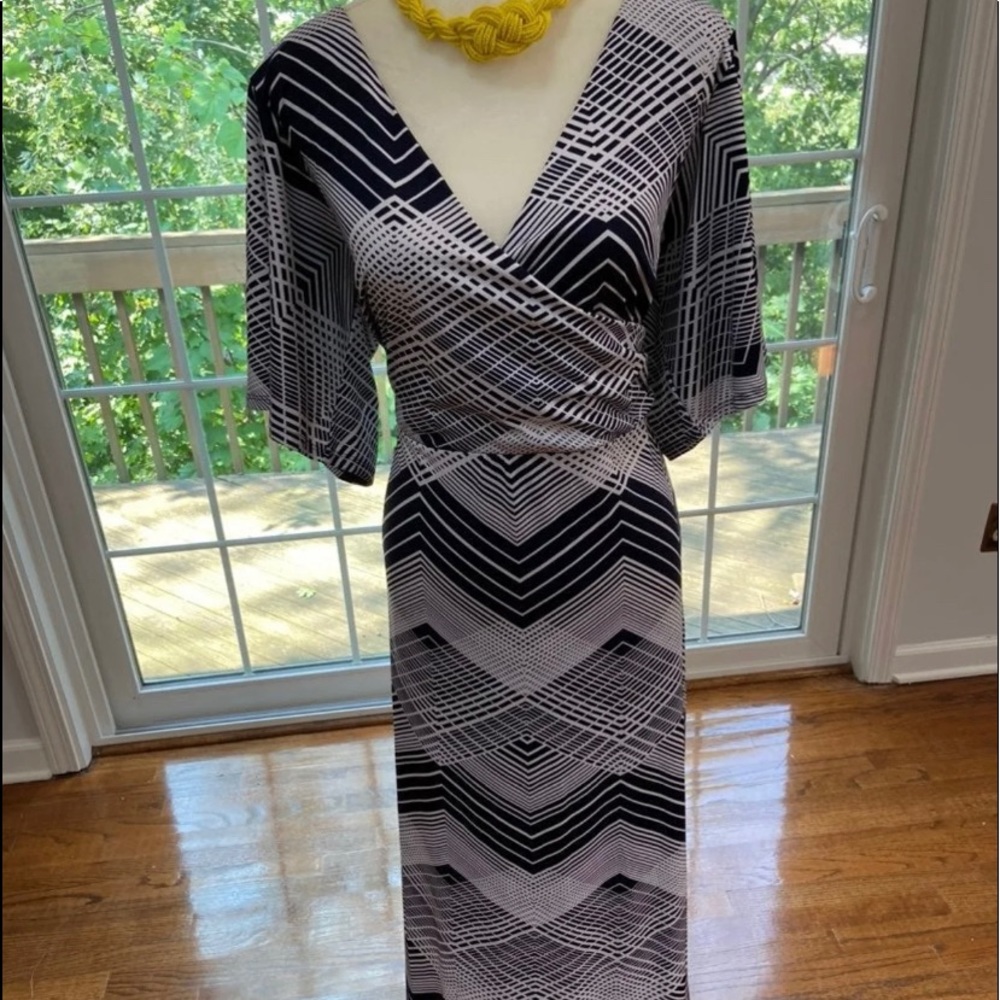 Women’s dress